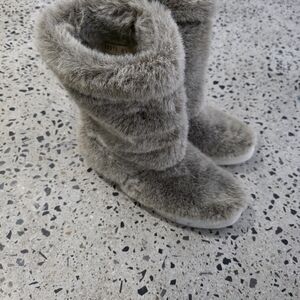 Cozy Gray Faux Fur Boots